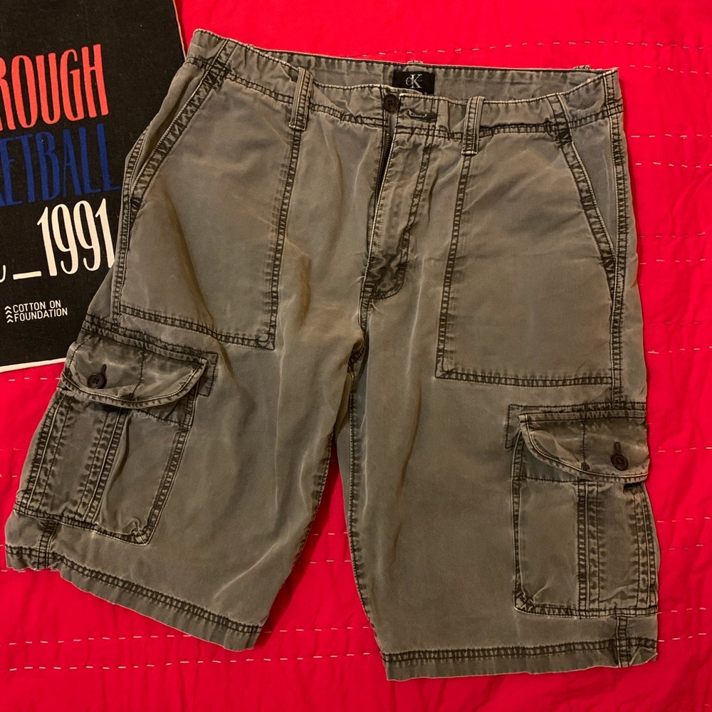 Men’s cargo shorts